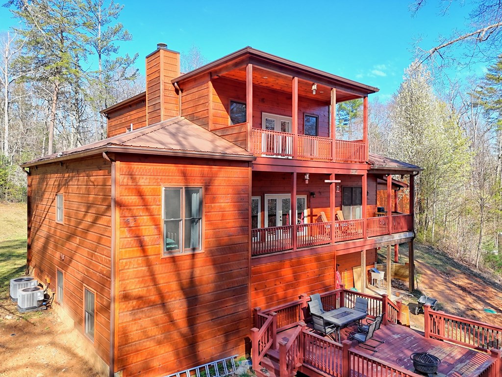 356 Mill Creek Acres Blue Ridge, GA 30513 - Photo 5 of 94