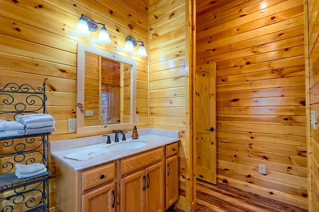 $960,000 | 356 Mill Creek Acres, Blue Ridge, GA 30513