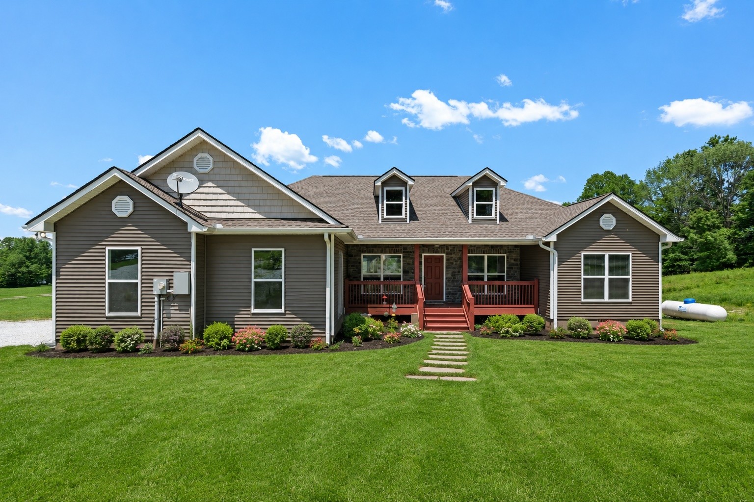 694 Nels Adams Road Dickson, TN 37055 - Photo 5 of 57
