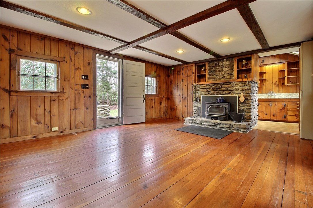 13 Hiscox Road Westerly, RI 02891 - Photo 18 of 34 Gallery Image 18