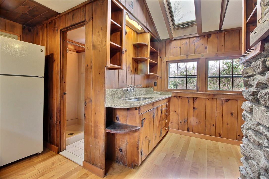 13 Hiscox Road Westerly, RI 02891 - Photo 21 of 34 Gallery Image 21