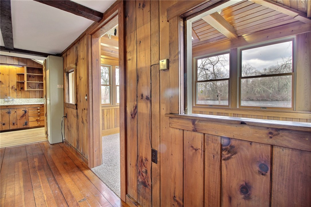 13 Hiscox Road Westerly, RI 02891 - Photo 9 of 34 Gallery Image 9