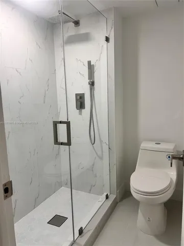 $349,000 | 170 Lakeview Drive, Unit 103, Weston, FL 33326