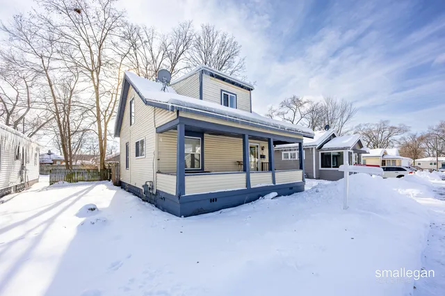 $170,000 | 1085 East Larch Avenue, Muskegon, MI 49442