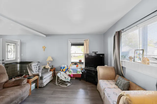 $170,000 | 1085 East Larch Avenue, Muskegon, MI 49442