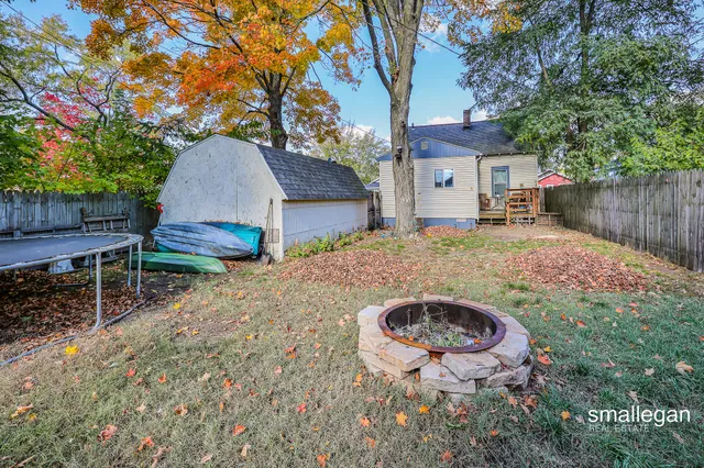 $170,000 | 1085 East Larch Avenue, Muskegon, MI 49442