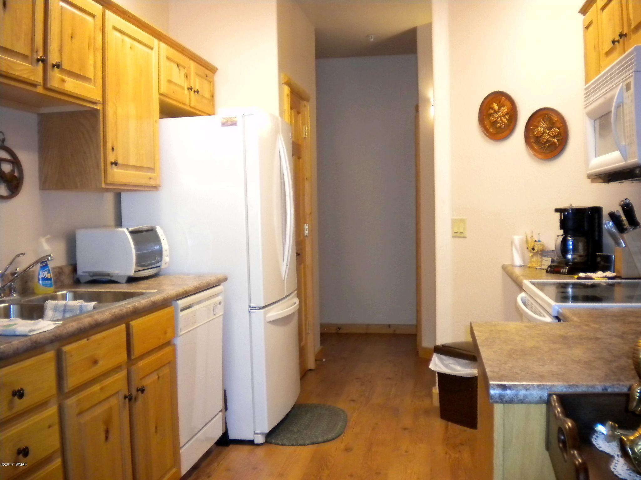 2270 Overgaard Springs Loop Overgaard, AZ 85933 - Photo 5 of 32 Gallery Image 5