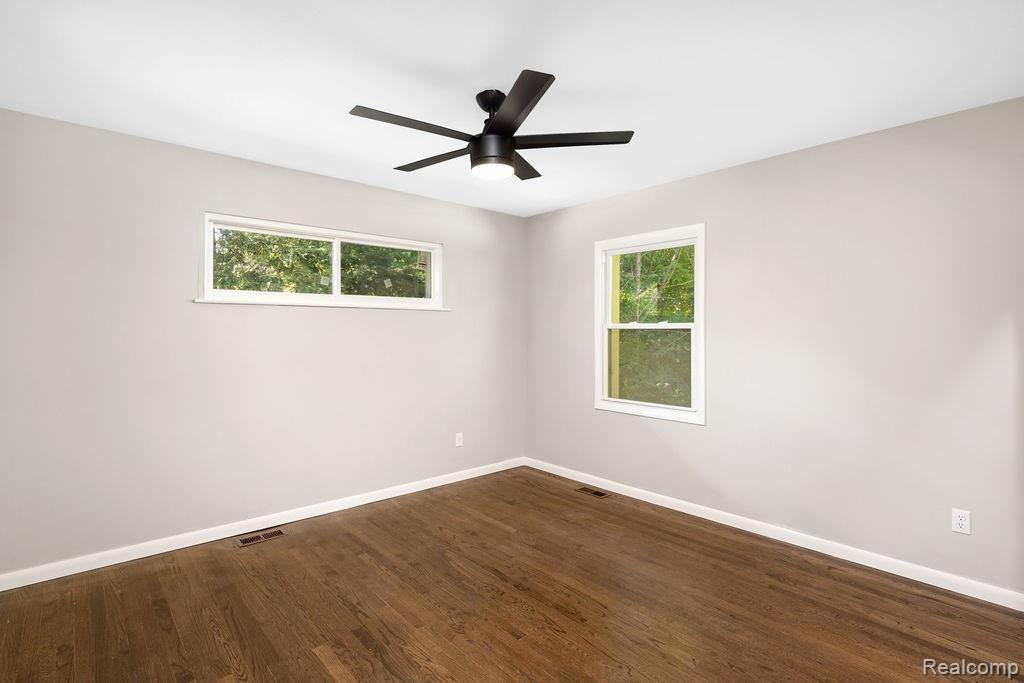 28403 Peppermill Road Farmington Hills, MI 48331 - Photo 22 of 26