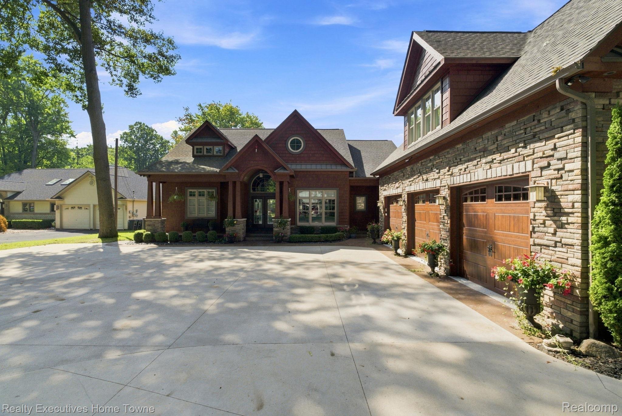 2829 Riverside Drive Port Huron, MI 48060 - Photo 80 of 99 7-web-or-mls-DSC02272.jpg