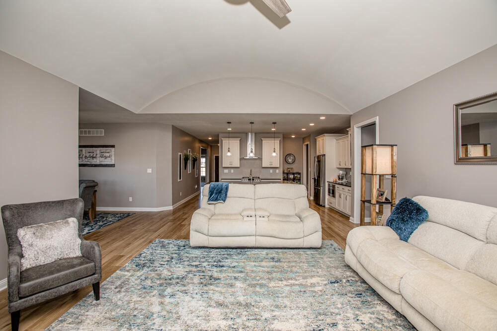 105 RIDGEFIELD Drive Nicholasville, KY 40356 - Photo 35 of 58 1F9A9861