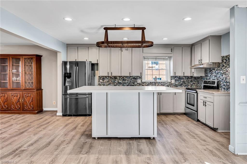 4220 Briarcliffe Road Northwest Winston-Salem, NC 27106 - Photo 12 of 36
