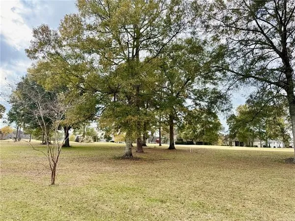 $555,000 | 76829 Bachman Lane, Abita Springs, LA 70420