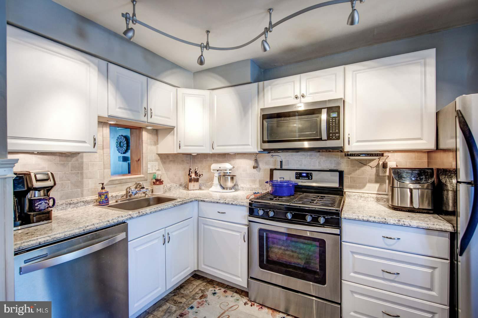 574 Rector Street Philadelphia, PA 19128 - Photo 16 of 28 Gallery Image 16