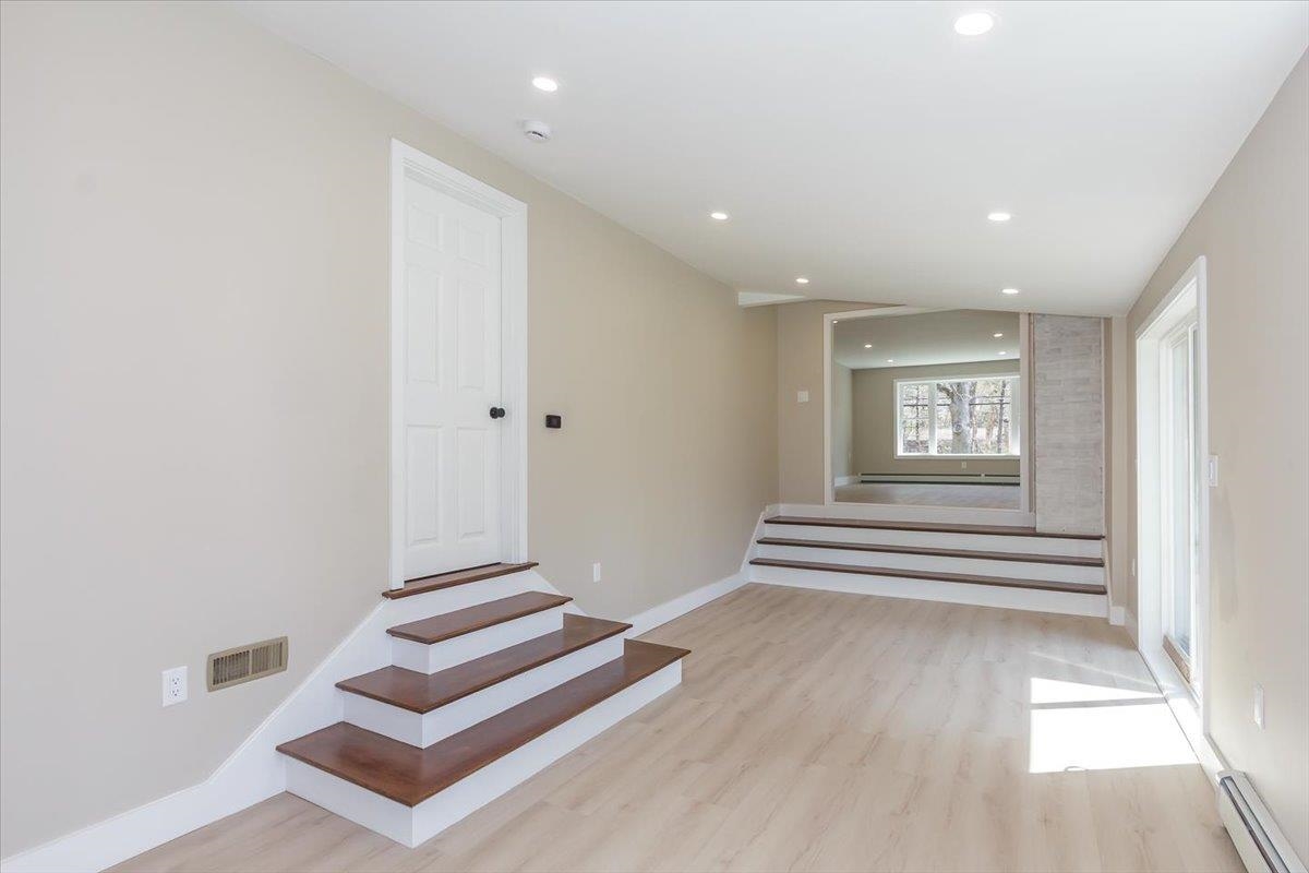 7 Ermer Road Derry, NH 03038 - Photo 28 of 55