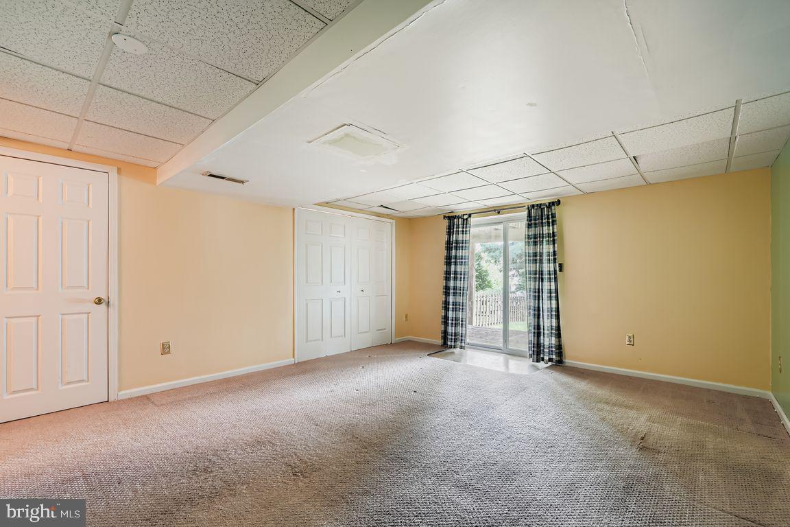 9 Bridgeview Court Baltimore, MD 21236 - Photo 19 of 27 a view of an empty room