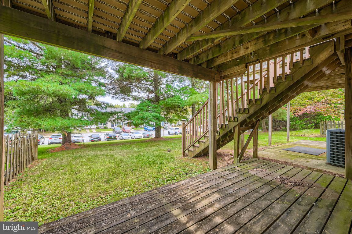 9 Bridgeview Court Baltimore, MD 21236 - Photo 25 of 27 a house with swimming pool