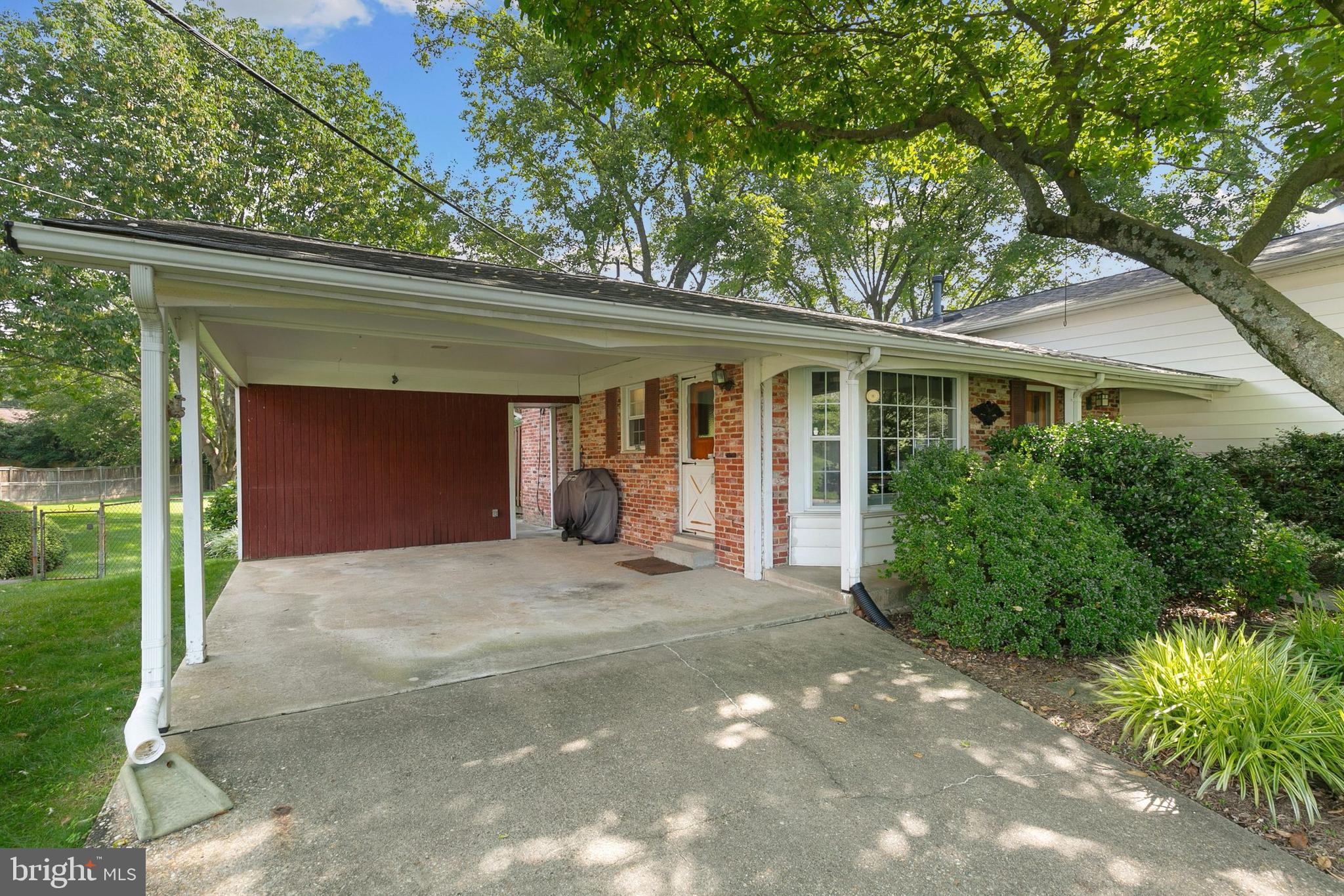 12411 Buckley Drive Silver Spring, MD 20904 - Photo 3 of 53