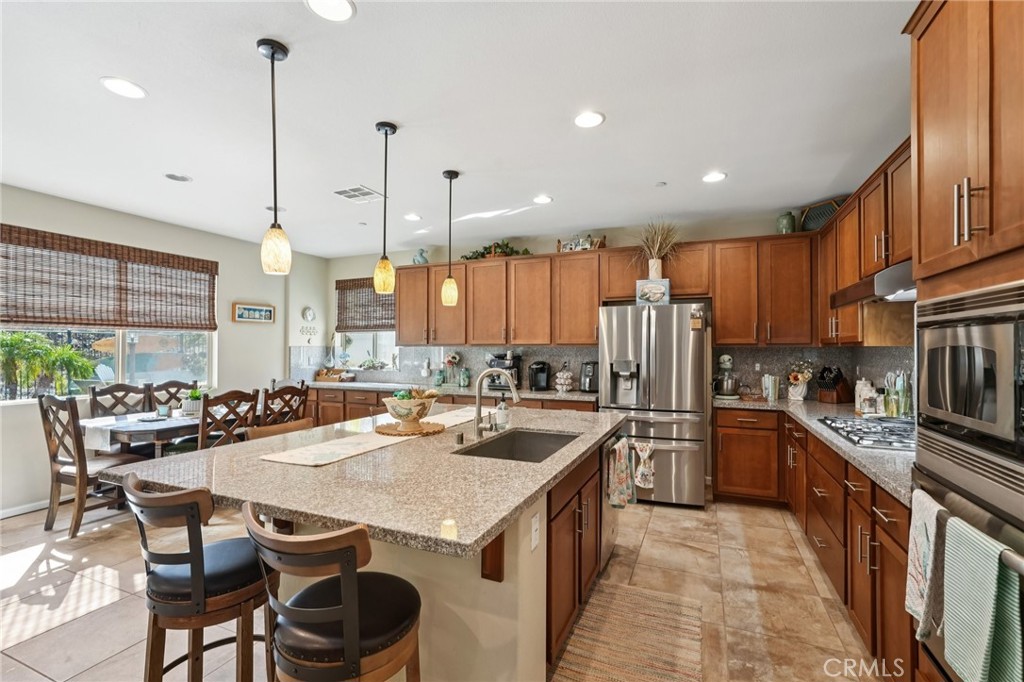 36274 Waxen Road Lake Elsinore, CA 92532 - Photo 4 of 65