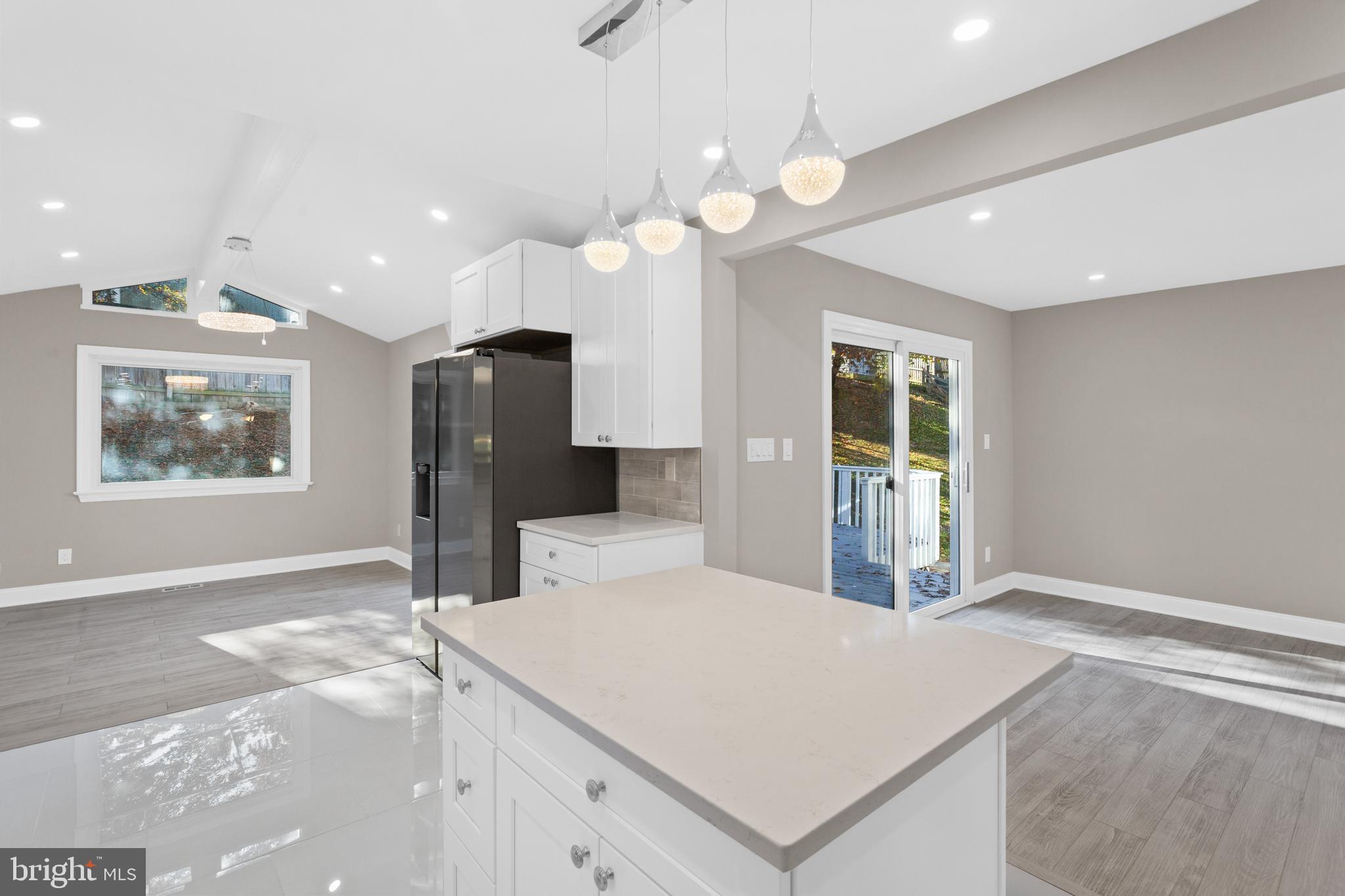 8314 Ramsgate Court Alexandria, VA 22309 - Photo 5 of 42 Gallery Image 5