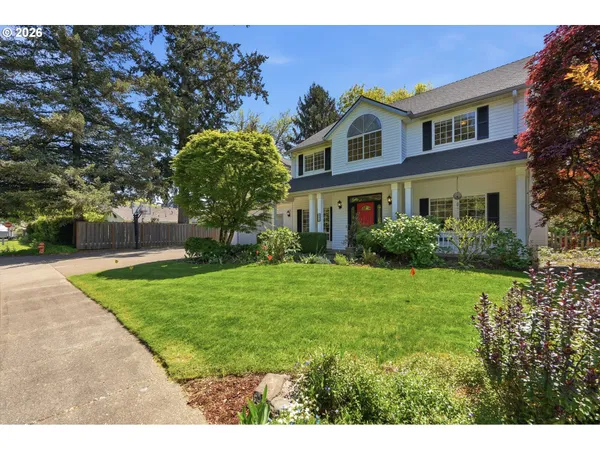 $695,900 | 675 Northeast 21st Avenue, Canby, OR 97013