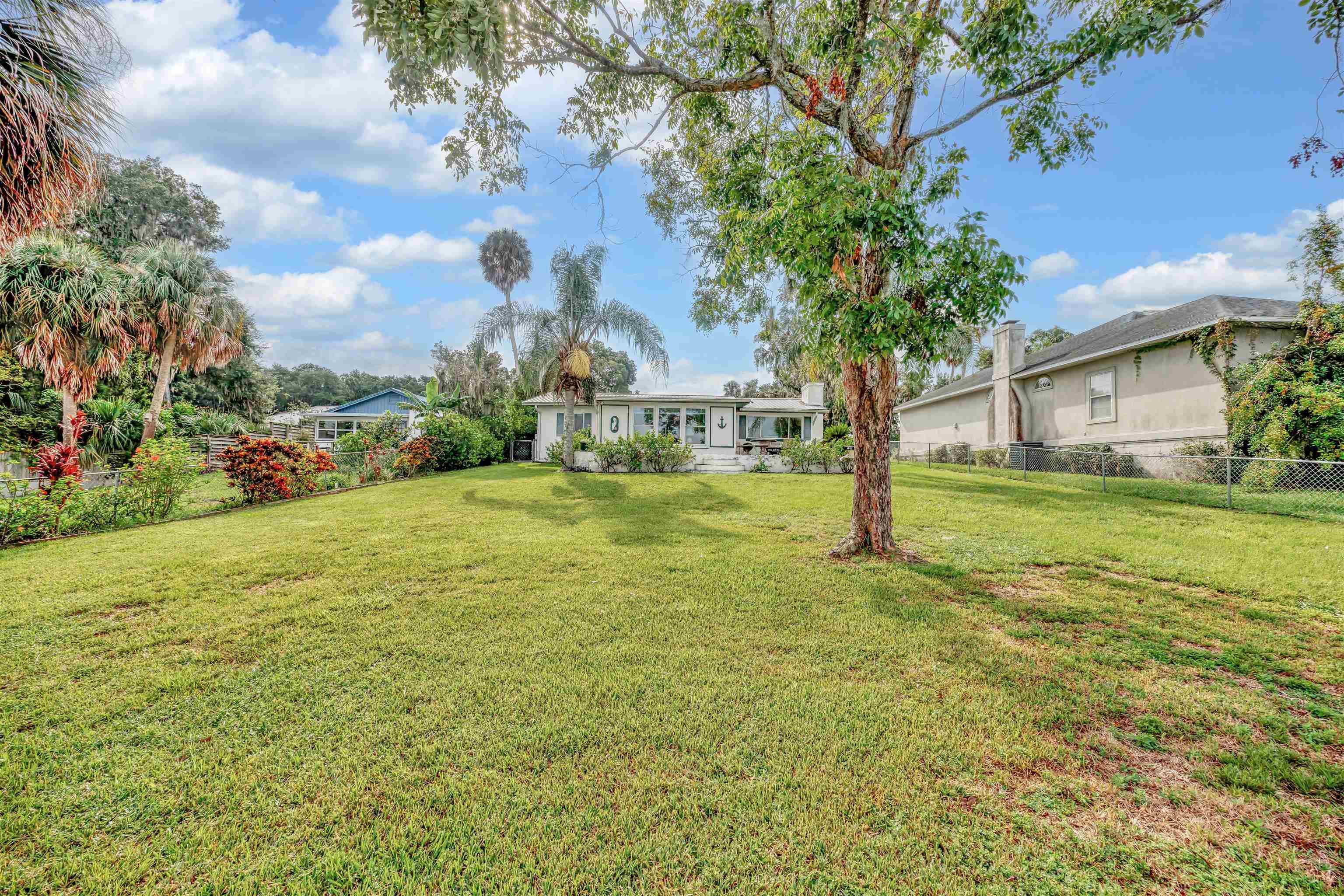 115 Sunset Point Road East Palatka, FL 32131 - Photo 13 of 67 View of yard