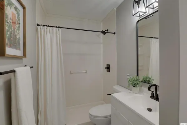 $389,500 | 1183 East 1330th Street, Quincy, IL 62305