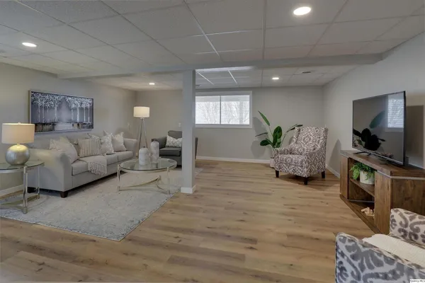 $389,500 | 1183 East 1330th Street, Quincy, IL 62305