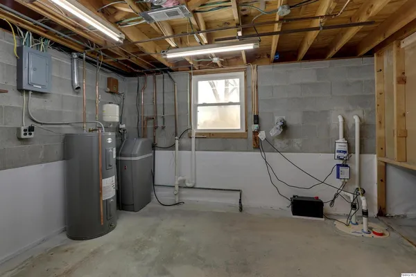 $389,500 | 1183 East 1330th Street, Quincy, IL 62305