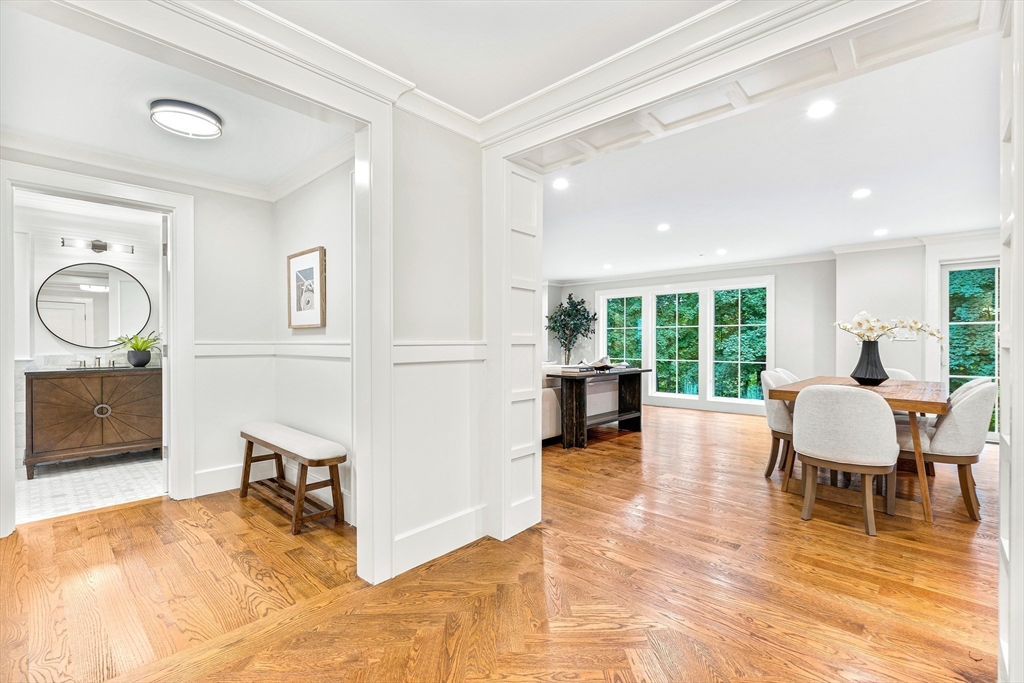 21 Colburn Road Wellesley, MA 02481 - Photo 12 of 26