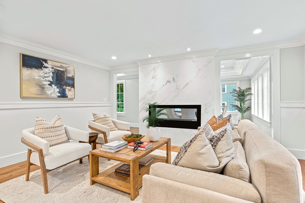 21 Colburn Road Wellesley, MA 02481 - Photo 2 of 26