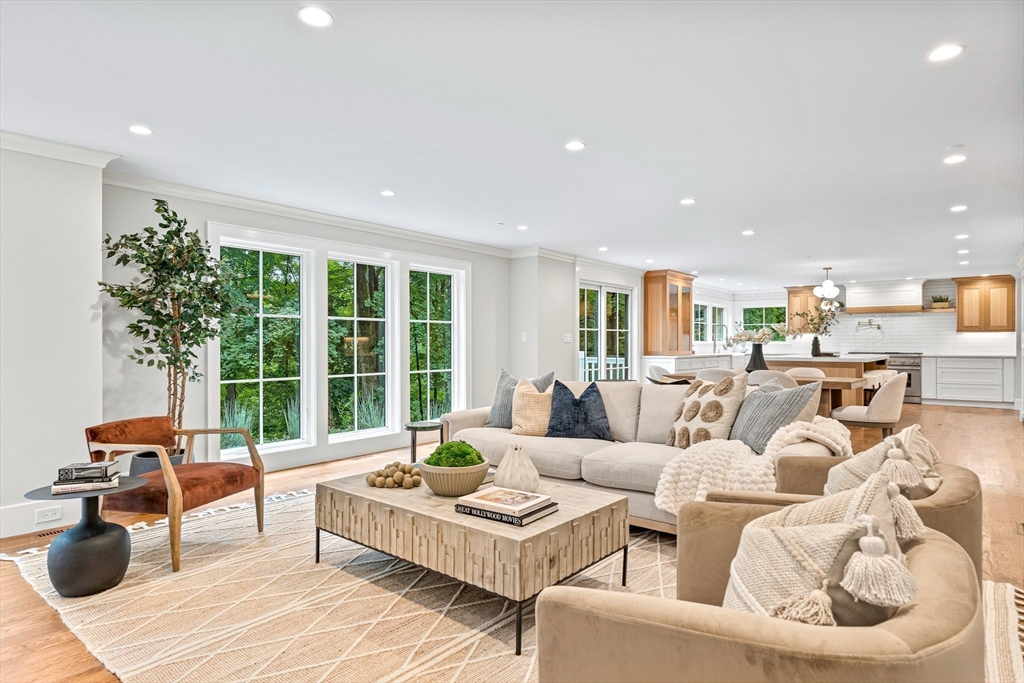 21 Colburn Road Wellesley, MA 02481 - Photo 9 of 26