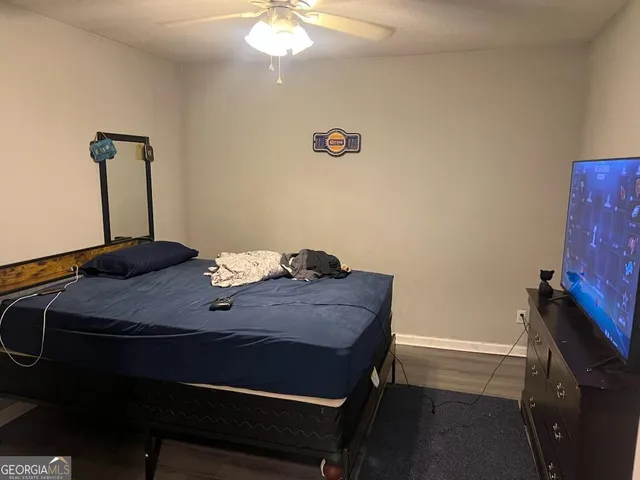 a view of a workspace with furniture