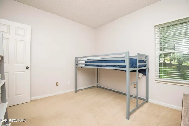 $2,400 | 1728 Stone Hedge Drive, Knoxville, TN 37909