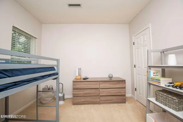 $2,400 | 1728 Stone Hedge Drive, Knoxville, TN 37909