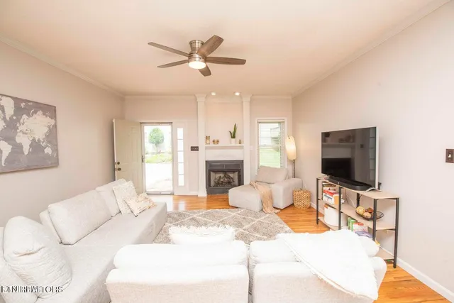 $2,400 | 1728 Stone Hedge Drive, Knoxville, TN 37909