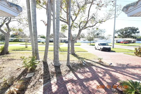 $2,700 | 6485 30th Avenue North, St. Petersburg, FL 33710
