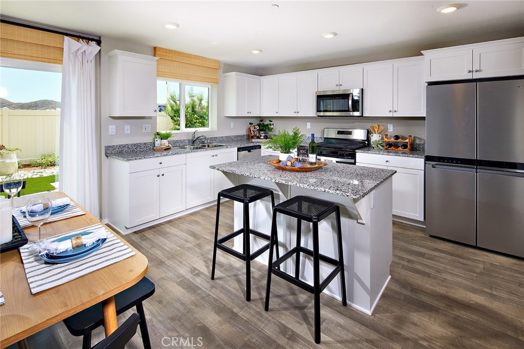 30651 Draco Drive Winchester, CA 92596 - Photo 4 of 16