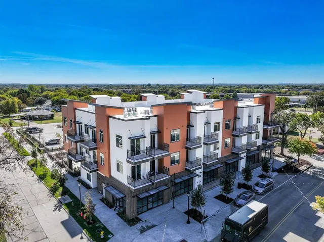 $1,500 | 3522 Main Street, Unit 303, Rowlett, TX 75088