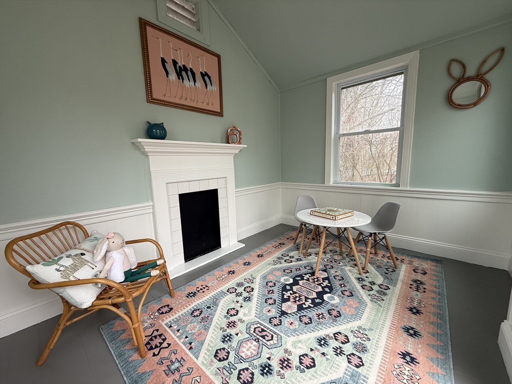 43 Wakefield Street Reading, MA 01867 - Photo 18 of 37