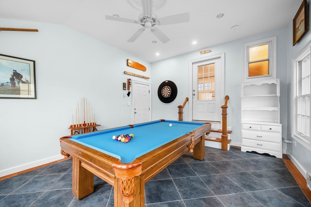 43 Wakefield Street Reading, MA 01867 - Photo 23 of 37