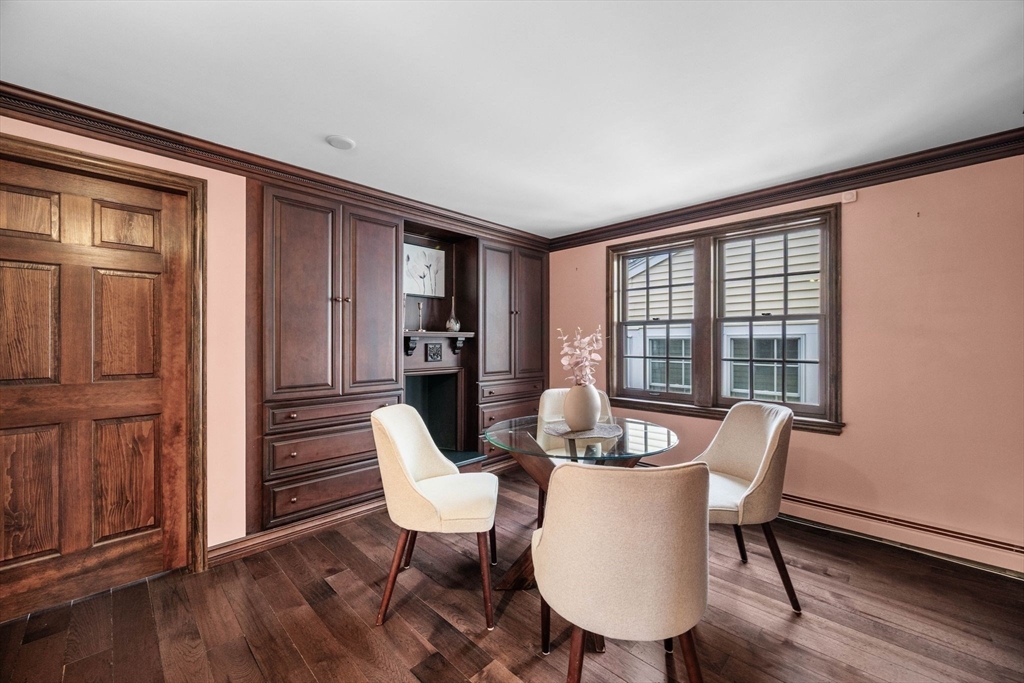 43 Wakefield Street Reading, MA 01867 - Photo 24 of 37