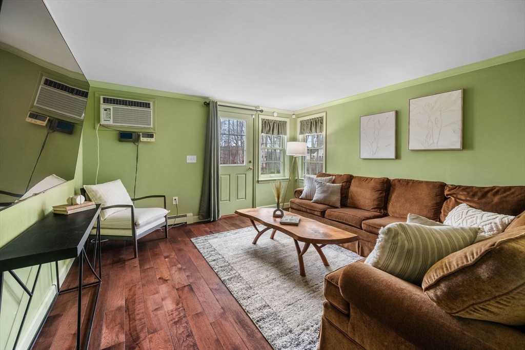 43 Wakefield Street Reading, MA 01867 - Photo 26 of 37