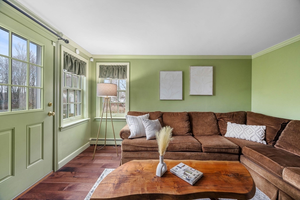 43 Wakefield Street Reading, MA 01867 - Photo 27 of 37