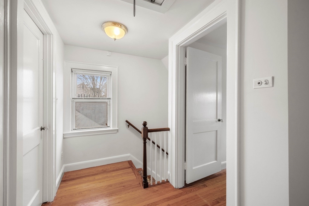 43 Wakefield Street Reading, MA 01867 - Photo 31 of 37