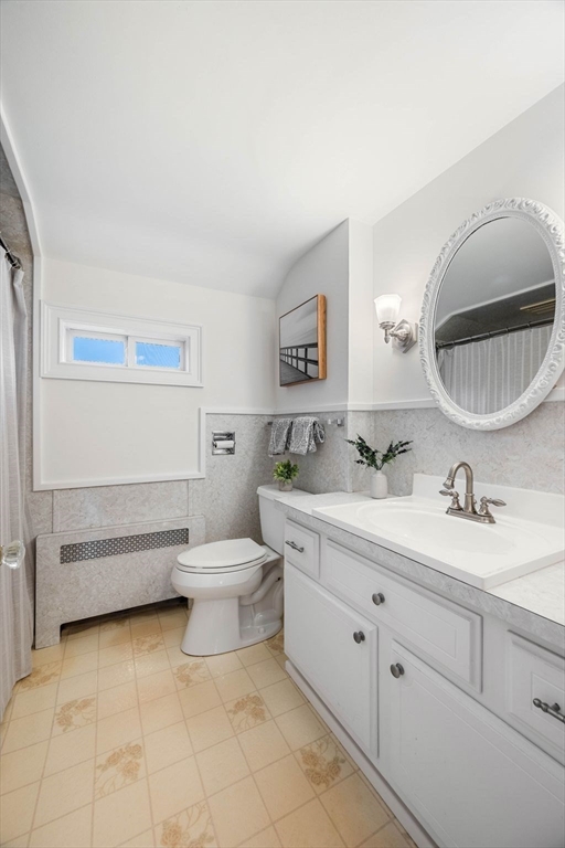 43 Wakefield Street Reading, MA 01867 - Photo 32 of 37