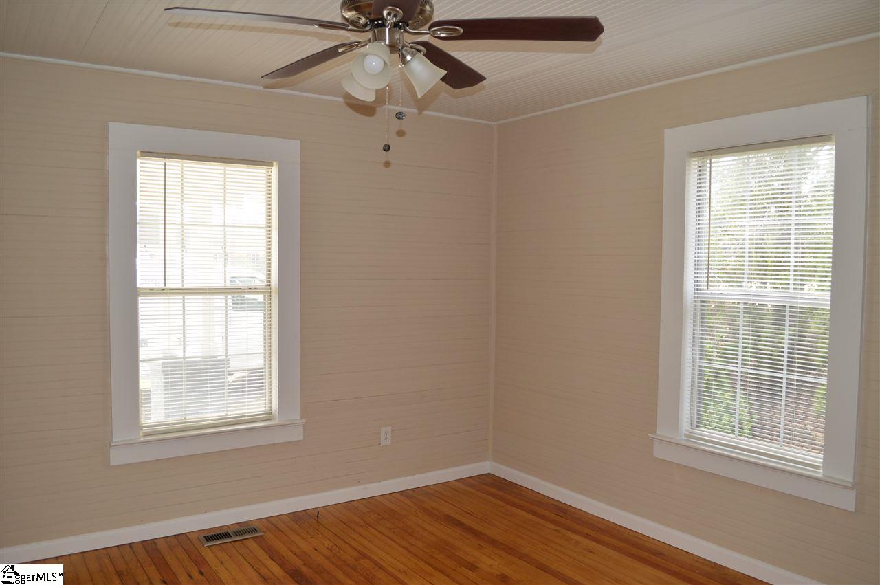 1106 Locust Hill Road Greer, SC 29651 - Photo 6 of 14