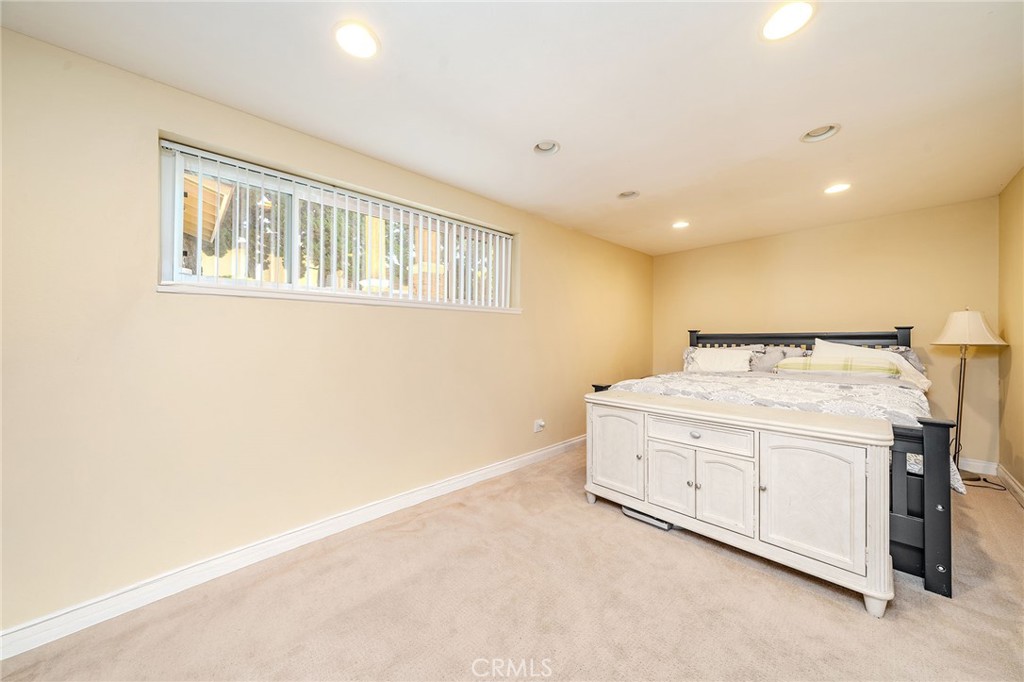 1901 Celeste Lane Fullerton, CA 92833 - Photo 32 of 51
