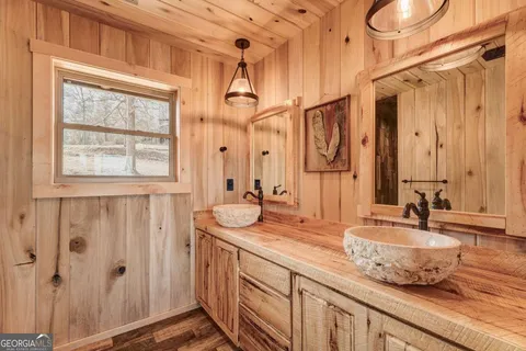 $750,000 | 187 Briar Wds Lane, Unit C6, Blue Ridge, GA 30513