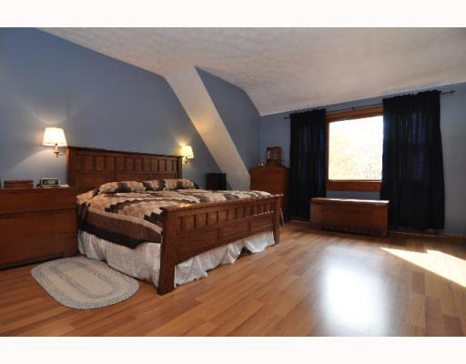 2505 Dutch Ridge Road Beaver, PA 15009 - Photo 11 of 17 Master Bedroom. Full Bath, Dressing Area, Walk-In Closet