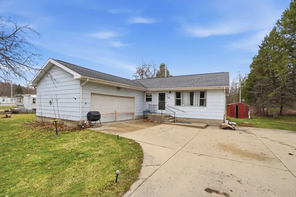 $200,000 | 109 Libhart Street, Lyons, MI 48851